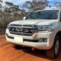 Lazer Lamps Toyota Landcruiser 200 Grille Kit + Triple R 750 Elite