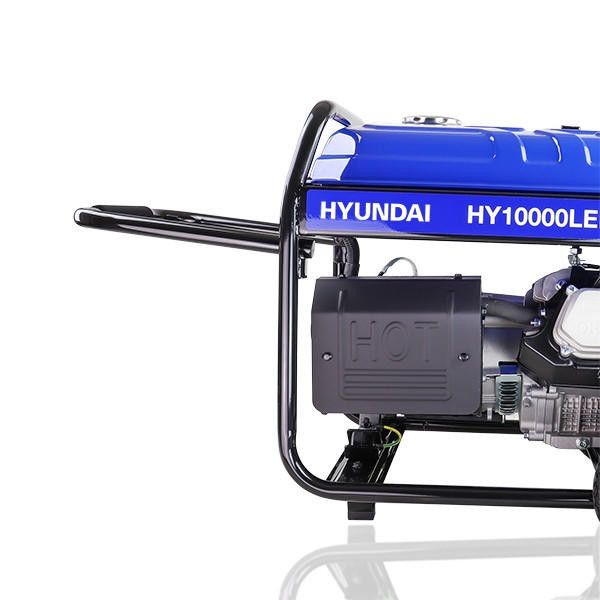 Hyundai The 8kW/10kVA* Recoil and Electric Start Site Petrol Generator