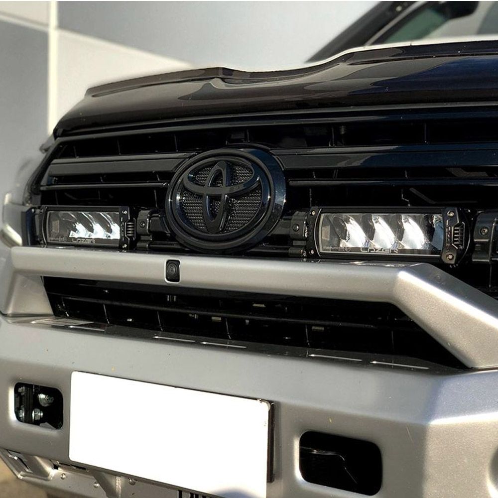 Lazer Lamps Toyota Landcruiser 200 Grille Kit + Triple R 750 Elite