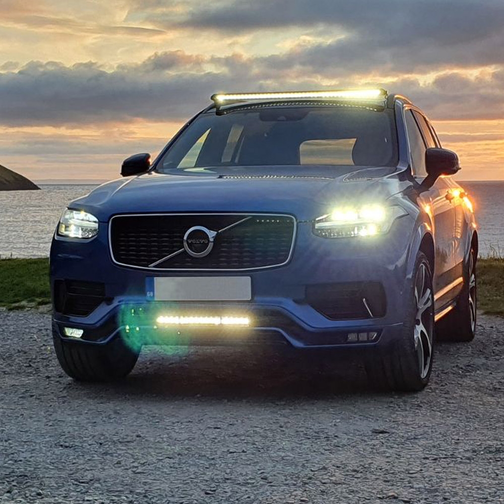 Линзованная оптика на вольво хс 90. Volvo xc90 лампа габарита. Led volvo xc90. Volvo xc90 2007. Вольво xc90 дневные ходовые огни.